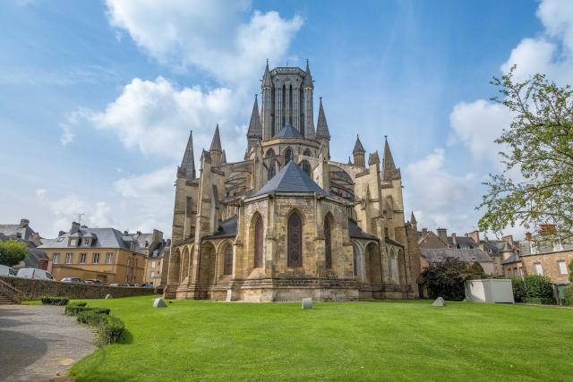 Arrière de la cathédrale de Coutances dans la manche