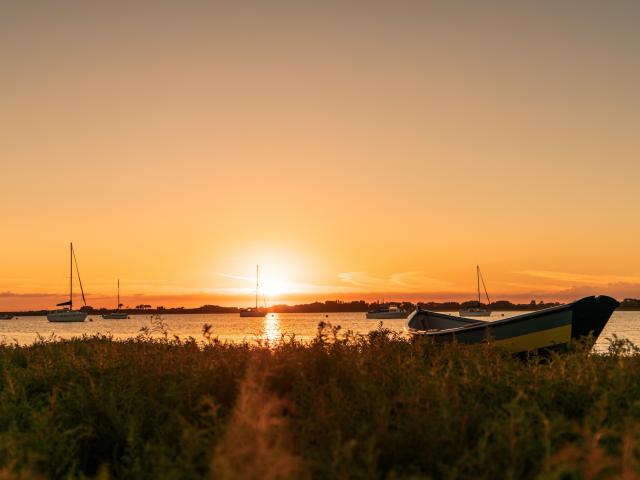 Havre de Regnéville sur Mer au coucher du soleil