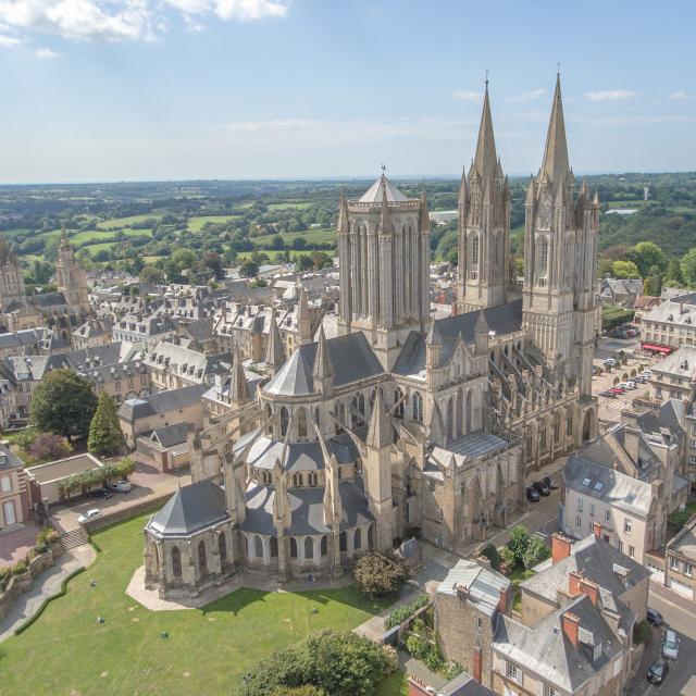 Cathédrale de Coutances vue du ciel