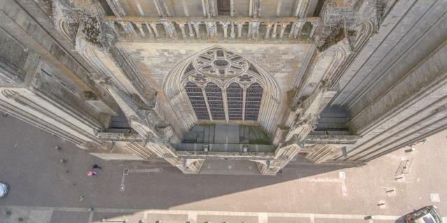 Façade de la cathédrale de Coutances