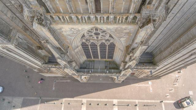 Façade de la cathédrale de Coutances