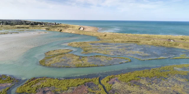 Vue en drone du havre de Geffosses