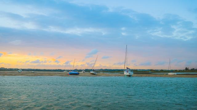 Havre de Regnéville-sur-Mer au coucher du soleil