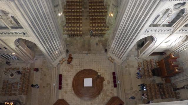 Vue sur les parties basses depuis les parties hautes de la cathédrale de Coutances