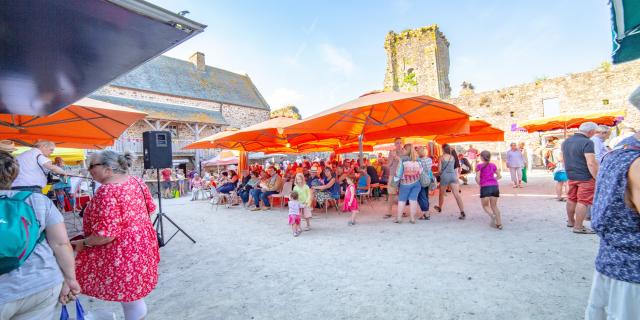 Etals du marché de Regnéville sur Mer