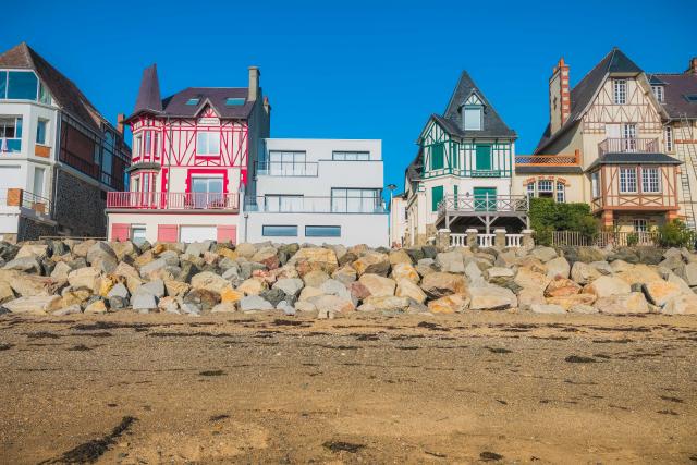 Station Balnéaire D'agon Coutainville Dans La Manche En Normandie