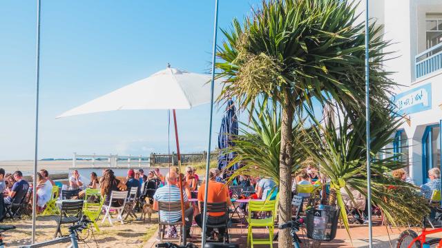 Terrasse La Mer ô Vent ©teddy Bear Photos Coutances Tourisme