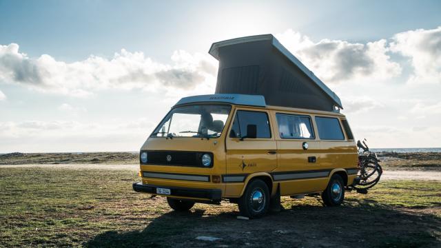 Aires de camping-car à Hauteville-sur-Mer