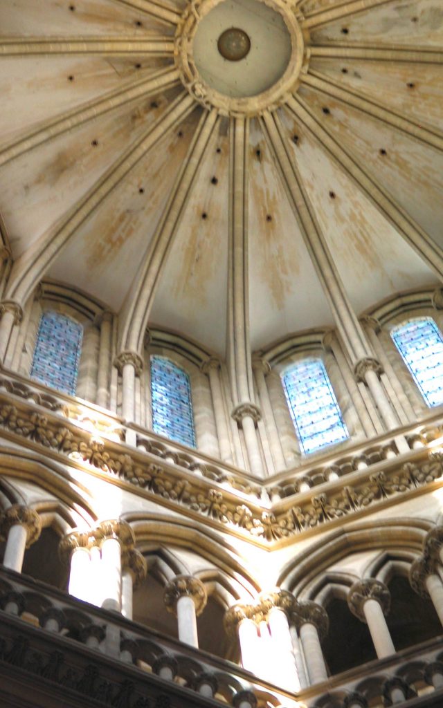 Haut de la tour lanterne de la cathédrale de Coutances