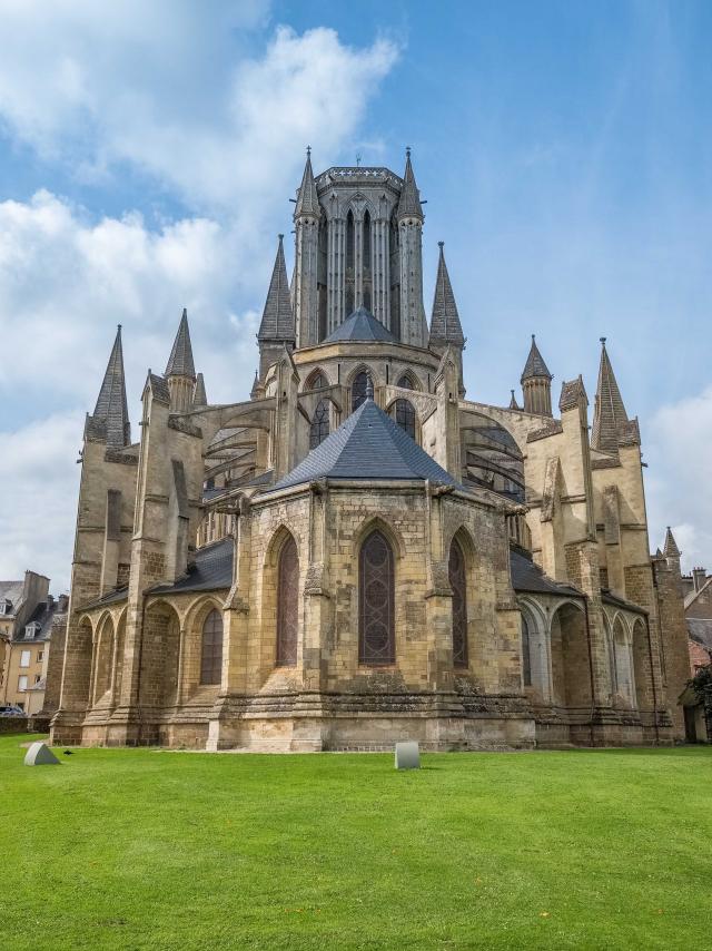 Cathédrale de Coutances depuis l'arrière