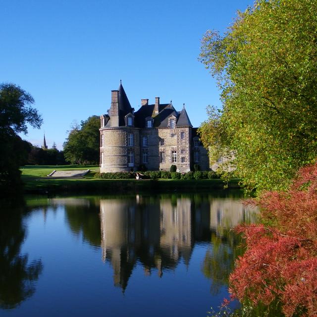 Chateau De Canisy Dans Le Saint Lois