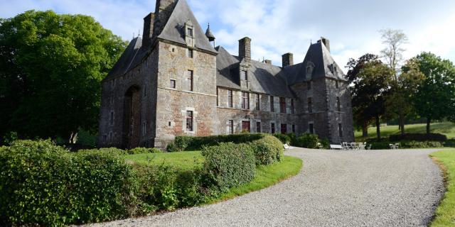 Chateau De Cerisy La Salle 2