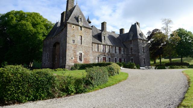 Chateau De Cerisy La Salle 2