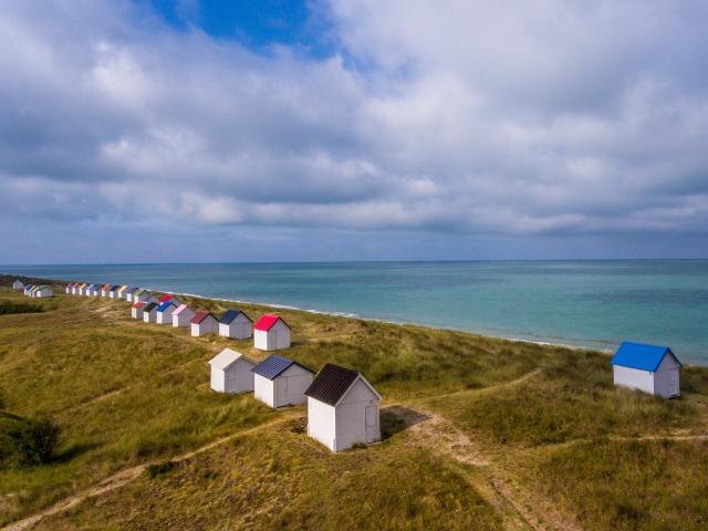 cabines de gouville-sur-mer vues du ciel