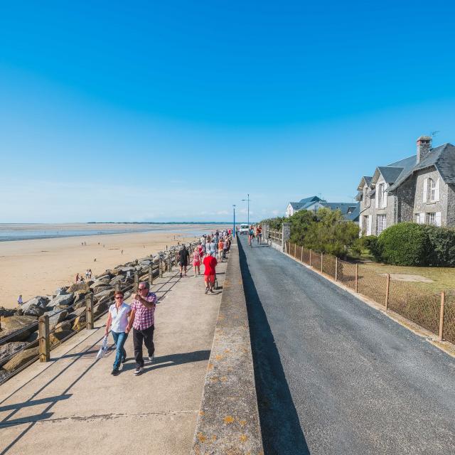 Digue promenade de Hauteville sur mer