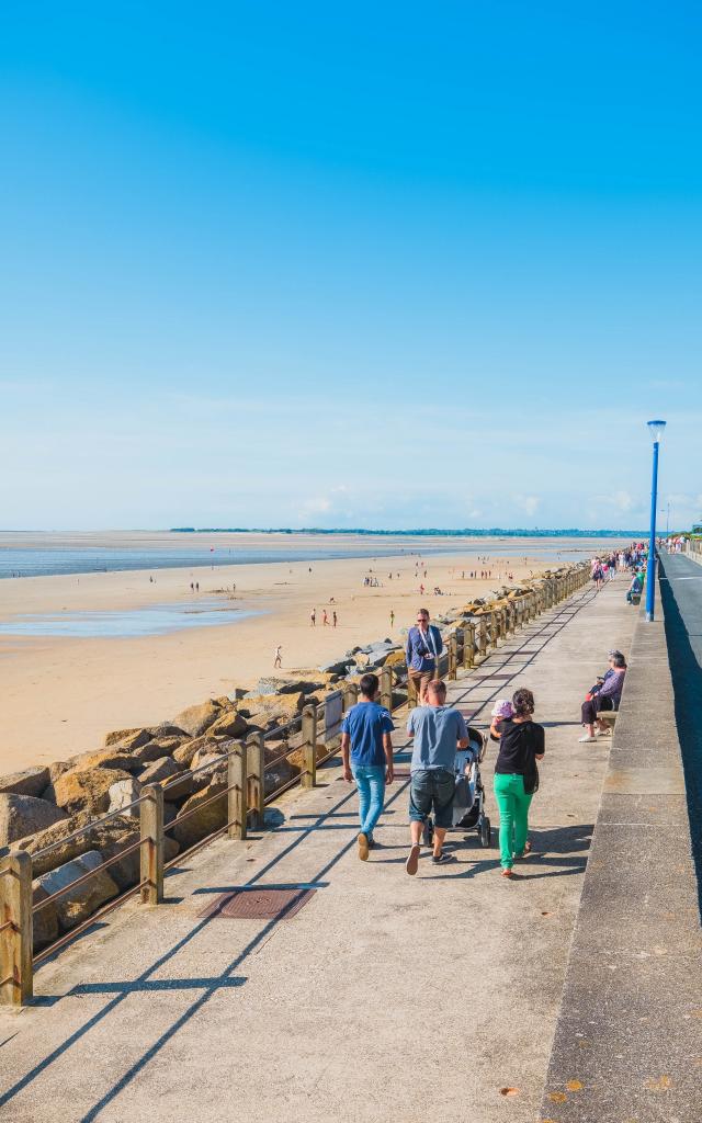 Digue promenoir de Hauteville-sur-Mer