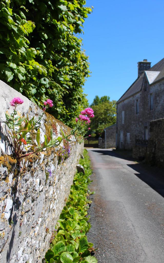 Ruelle dans le hameau de