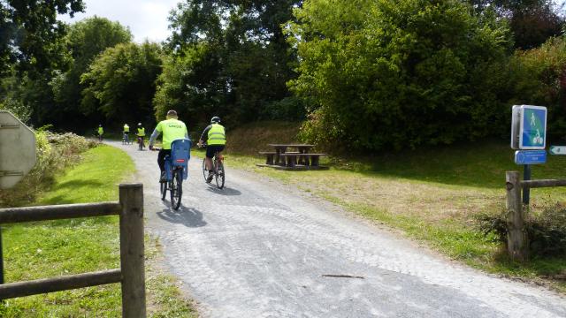 Voie verte dans le Coutançais