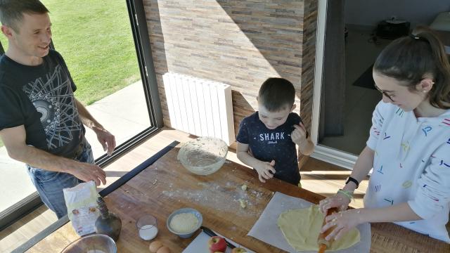 Recette Maison Enfants Tarte Aux Pommes Gastronomie Terroir (12)