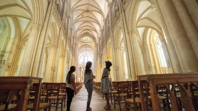 Visite de la cathédrale par le pays d'art et d'histoire du coutançais