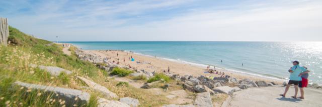 Plage de l'école de voile à Agon-Coutainville