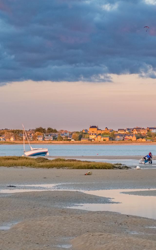 Vue Sur Regneville Sur Mer depuis la pointe d'Agon