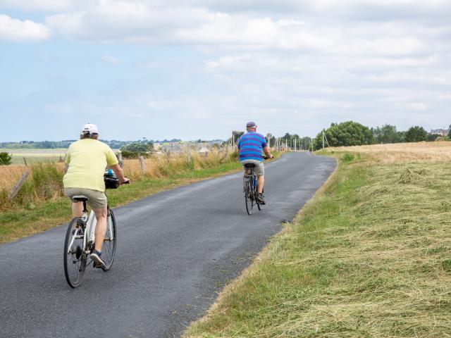 Vélo entre mer et bocage sur les routes bucoliques