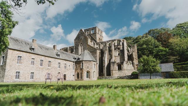 Abbaye de Hambye dans le bocage