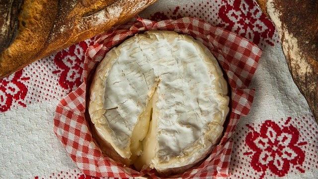 Camembert pour la recette de pavé d'andouille au camembert