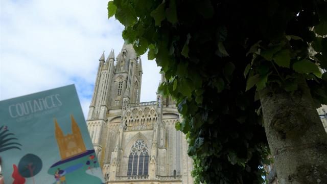 Circuit De Ville Coutances Tourisme Arrêt Cathédrale