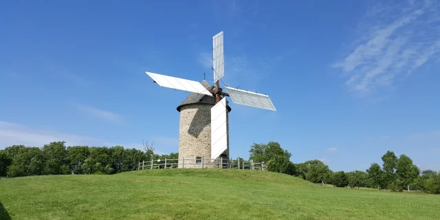 Moulin De Gouville Sur Mer ©coutances Tourisme