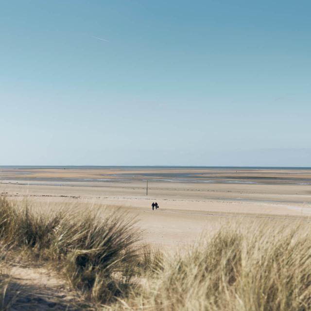 Plage De Montmartin Sur Mer