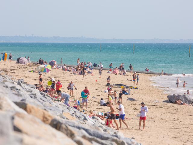 Baignade A La Plage Agon Coutainville