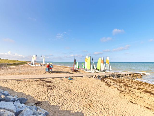 Char A Voile A Hauteville Sur Mer