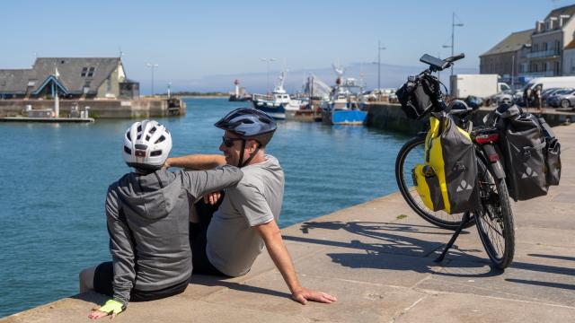 Sur La Velomaritime Saint Vaast La Hougue