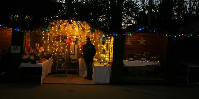 Village Miniature Et Marche De Noel Guehebert 9