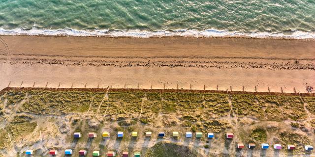 Les Cabines De Plage De Gouville Sur Mer Vues Du Ciel