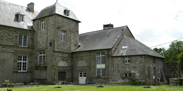 Chateau De Chanteloup 64