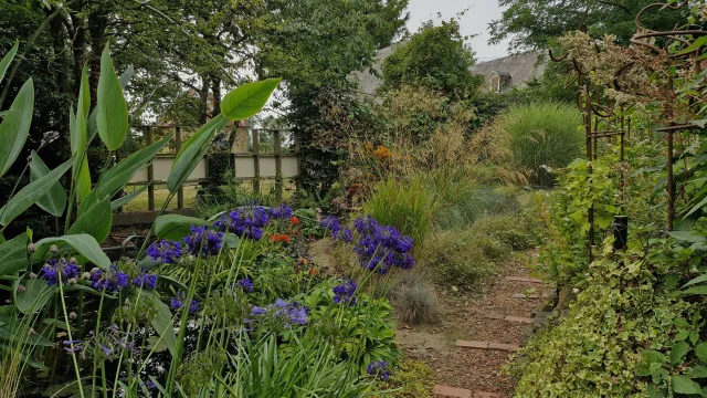 Jardin Du Revers Notre Dame De Cenilly 9